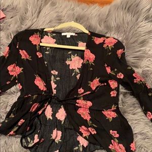 Long sleeve floral crop top
